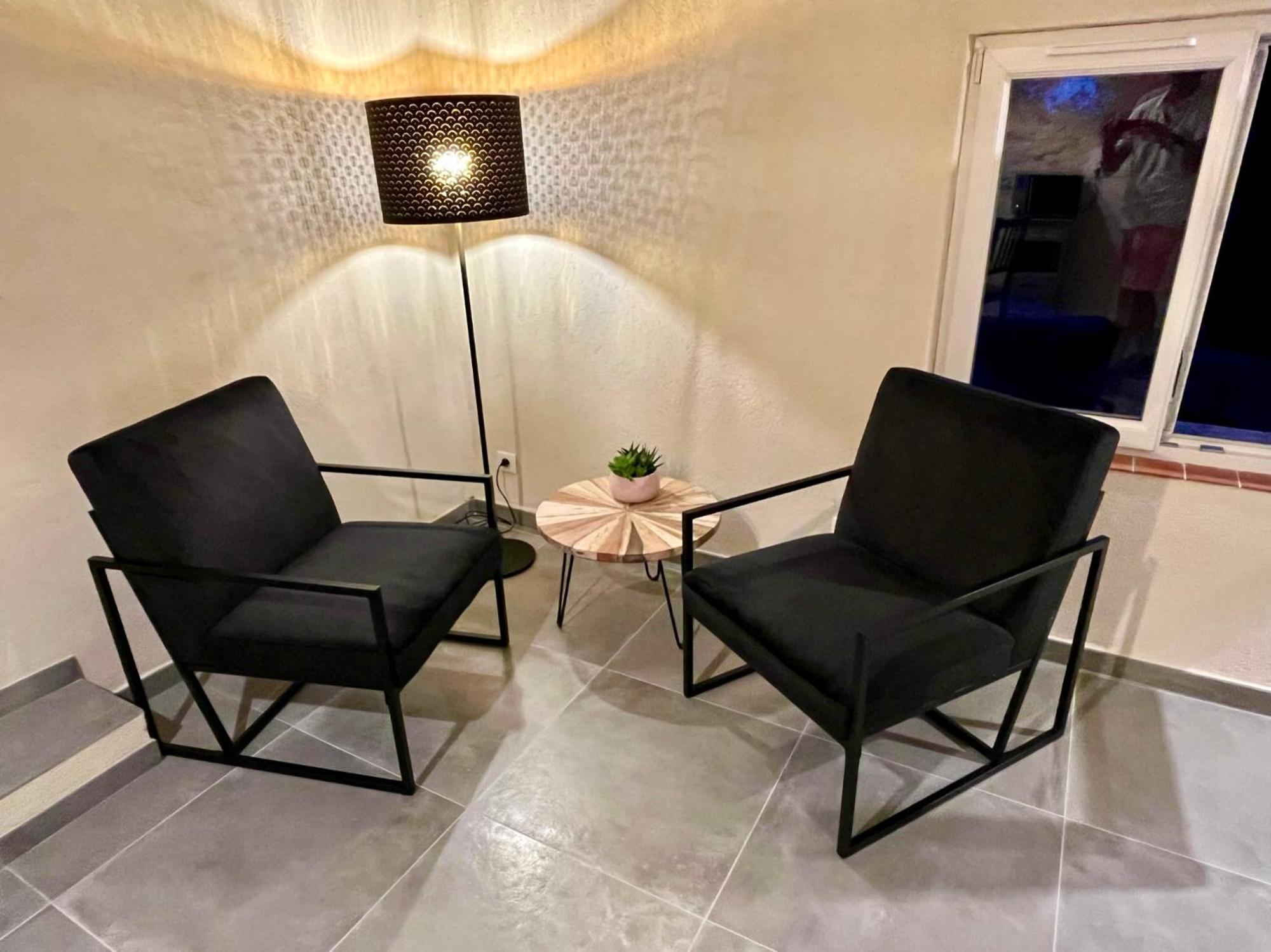 La Parenthese Du Var - Gite Avec Grande Terrasse Vue Sur Piscine Saint-Antonin-du-Var Zewnętrze zdjęcie